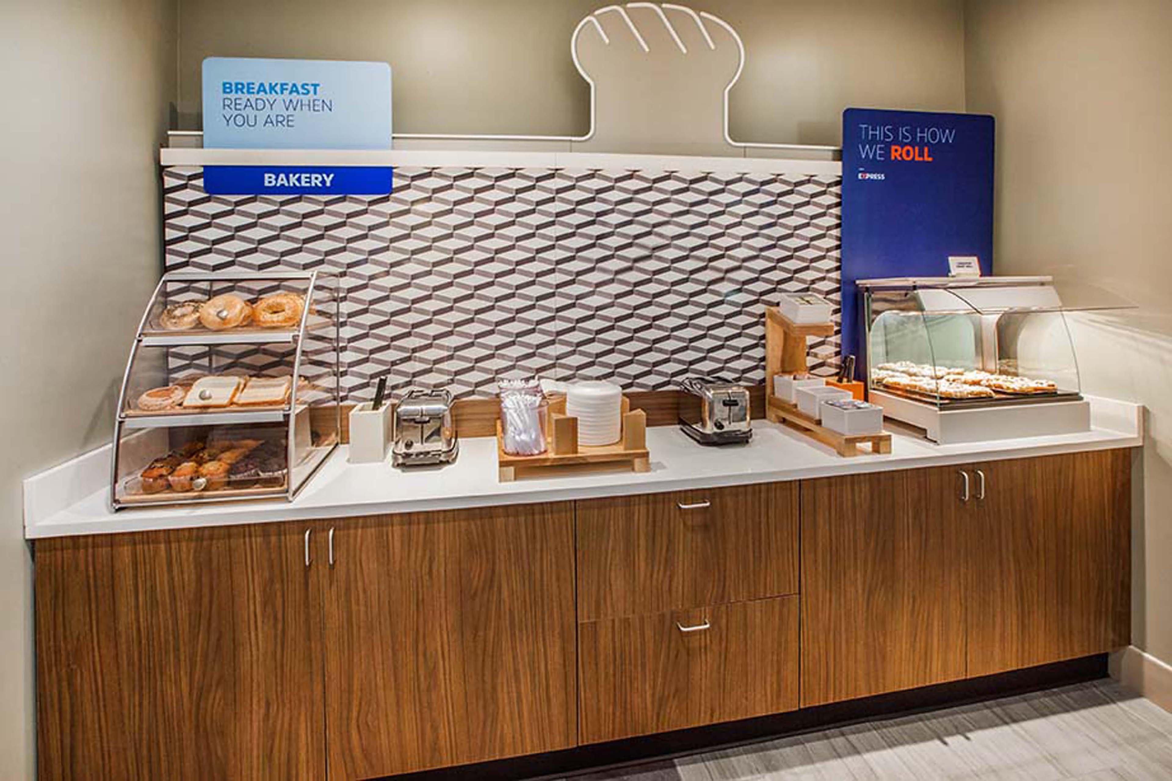 Holiday Inn Express Klamath - Redwood Ntl Pk Area By Ihg Εξωτερικό φωτογραφία